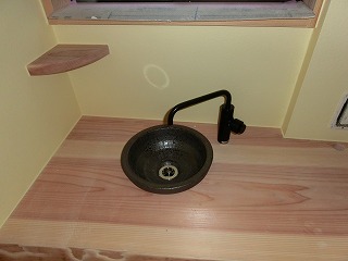 050.jpg